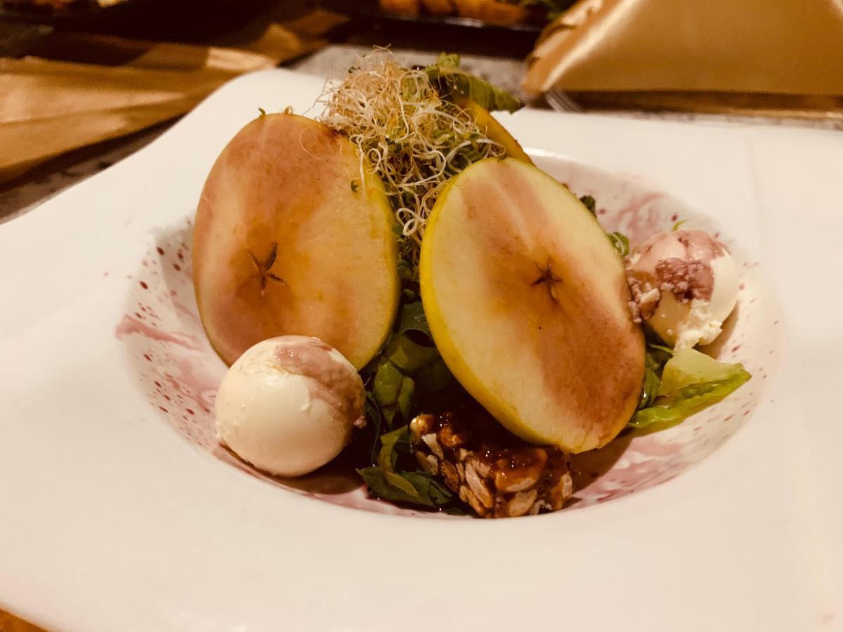 Real Hispano Valladolid  Exterior photo Pear salad